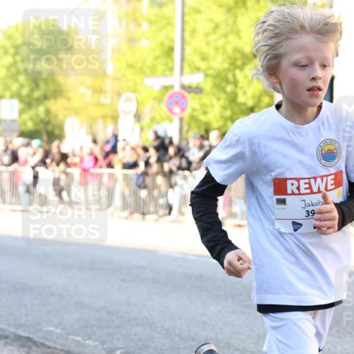 27.04.2024 - Das Zehntel Strokosch-Dieckow http://msf.ph/oto/6101095 27.04.2024 08:48:28 Laufen 1452, 2222, 2352, 2824, 3900 meine-sportfotos.de