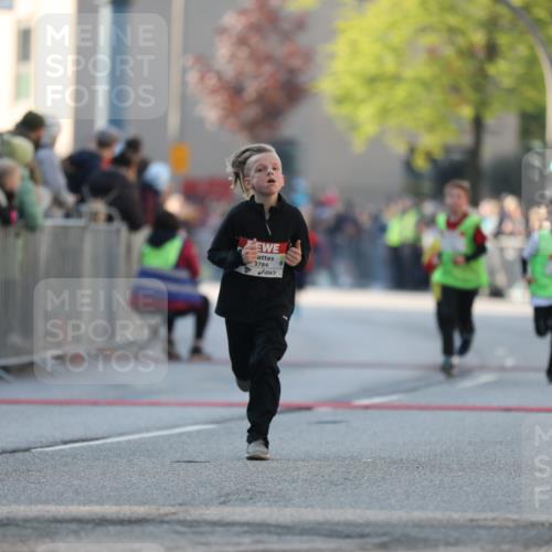 27.04.2024 - Das Zehntel Fuchs,  Jonas http://msf.ph/oto/6101150 27.04.2024 08:49:37 Ziel 1326, 3238, 3241, 3453, 3764, 3784, 3819 meine-sportfotos.de