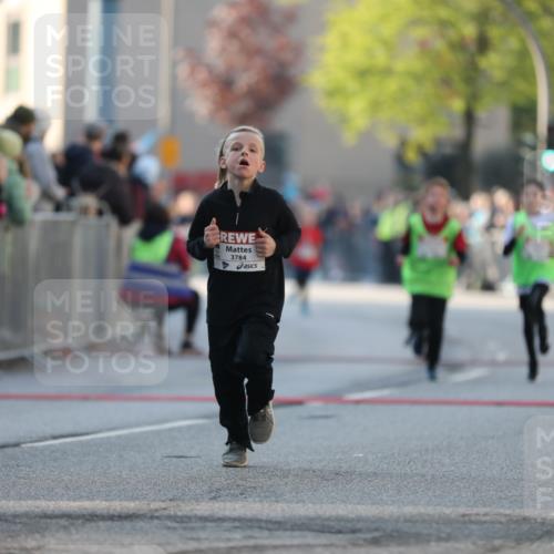 27.04.2024 - Das Zehntel Fuchs,  Jonas http://msf.ph/oto/6101157 27.04.2024 08:49:37 Ziel 1326, 3238, 3241, 3453, 3764, 3784, 3819 meine-sportfotos.de