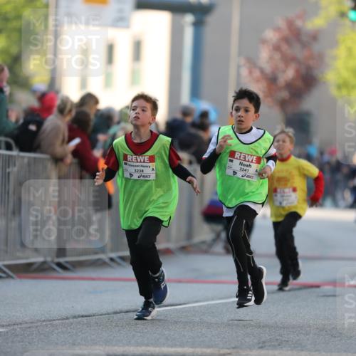 27.04.2024 - Das Zehntel Fuchs,  Jonas http://msf.ph/oto/6101179 27.04.2024 08:49:40 Ziel 2167, 3238, 3241, 3453, 3641, 3704, 3764, 3769, 3778, 3784, 3819, 3846 meine-sportfotos.de