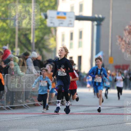 27.04.2024 - Das Zehntel Fuchs,  Jonas http://msf.ph/oto/6101203 27.04.2024 08:49:50 Ziel 2014, 2167, 2354, 2596, 2792, 3043, 3141, 3155, 3156, 3472, 3641, 3704, 3764, 3769, 3778, 3846 meine-sportfotos.de