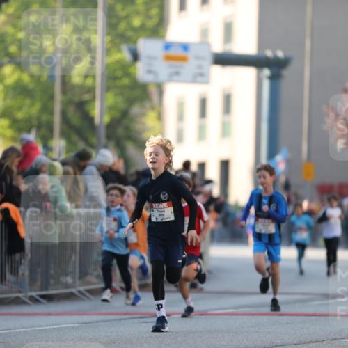 27.04.2024 - Das Zehntel Fuchs,  Jonas http://msf.ph/oto/6101204 27.04.2024 08:49:50 Ziel 2014, 2167, 2354, 2596, 2792, 3043, 3141, 3155, 3156, 3472, 3641, 3704, 3764, 3769, 3778, 3846 meine-sportfotos.de