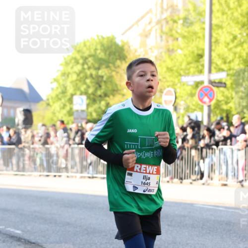 27.04.2024 - Das Zehntel Strokosch-Dieckow http://msf.ph/oto/6101251 27.04.2024 08:48:14 Laufen 1192, 1645, 2329, 2608, 2930, 3176 meine-sportfotos.de