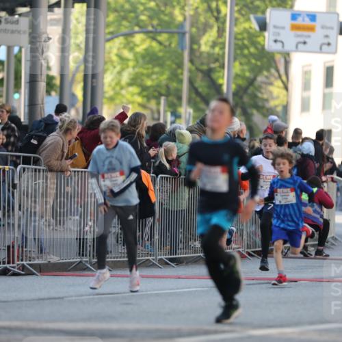 27.04.2024 - Das Zehntel Fuchs,  Jonas http://msf.ph/oto/6101259 27.04.2024 08:50:03 Ziel 1230, 1233, 1553, 1661, 1707, 2014, 2354, 2596, 2792, 3043, 3141, 3152, 3155, 3156, 3472, 3480, 3709, 3775, 3794, 3833 meine-sportfotos.de