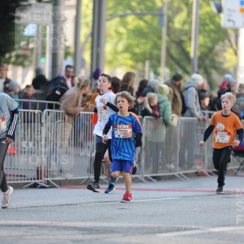 27.04.2024 - Das Zehntel Fuchs,  Jonas http://msf.ph/oto/6101279 27.04.2024 08:50:04 Ziel 1230, 1233, 1553, 1661, 1707, 2014, 2354, 2596, 2792, 3043, 3141, 3152, 3155, 3156, 3480, 3706, 3709, 3775, 3794, 3833 meine-sportfotos.de
