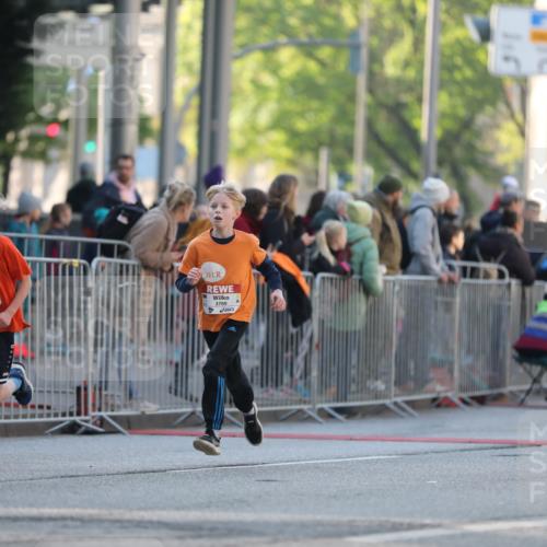 27.04.2024 - Das Zehntel Fuchs,  Jonas http://msf.ph/oto/6101290 27.04.2024 08:50:05 Ziel 1230, 1233, 1553, 1661, 1707, 1929, 2014, 2354, 2596, 2792, 3141, 3152, 3155, 3156, 3480, 3705, 3706, 3709, 3775, 3794, 3833 meine-sportfotos.de