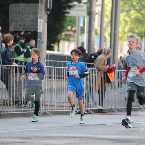 27.04.2024 - Das Zehntel Fuchs,  Jonas http://msf.ph/oto/6101333 27.04.2024 08:50:23 Ziel 1230, 1471, 1497, 1552, 1553, 1584, 1596, 1661, 1866, 1929, 2114, 2134, 2345, 2360, 2644, 2652, 2679, 3030, 3112, 3145, 3168, 3455, 3460, 3473, 3705, 3706 meine-sportfotos.de