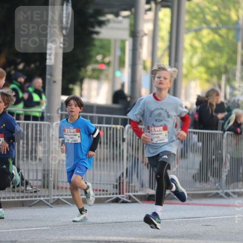 27.04.2024 - Das Zehntel Fuchs,  Jonas http://msf.ph/oto/6101339 27.04.2024 08:50:24 Ziel 1471, 1497, 1552, 1584, 1596, 1866, 1929, 2114, 2134, 2345, 2360, 2644, 2652, 2679, 3030, 3112, 3145, 3168, 3455, 3460, 3473, 3705, 3706 meine-sportfotos.de