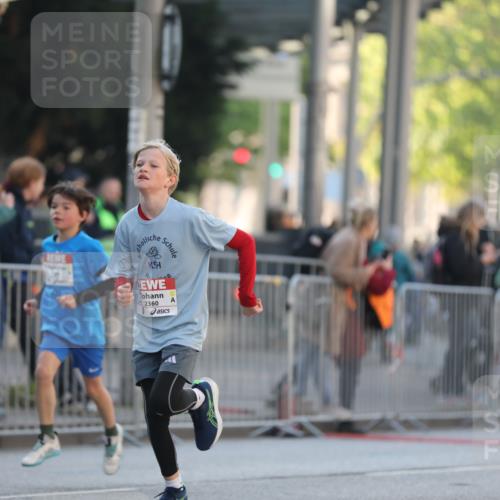 27.04.2024 - Das Zehntel Fuchs,  Jonas http://msf.ph/oto/6101346 27.04.2024 08:50:24 Ziel 1471, 1497, 1552, 1584, 1596, 1866, 1929, 2114, 2134, 2345, 2360, 2644, 2652, 2679, 3030, 3112, 3145, 3168, 3455, 3460, 3473, 3705, 3706 meine-sportfotos.de