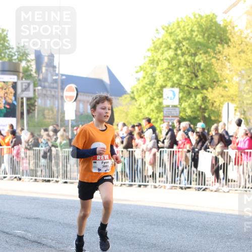 27.04.2024 - Das Zehntel Strokosch-Dieckow http://msf.ph/oto/6101354 27.04.2024 08:48:05 Laufen 1645, 1712, 2327, 2329, 3154, 3683 meine-sportfotos.de