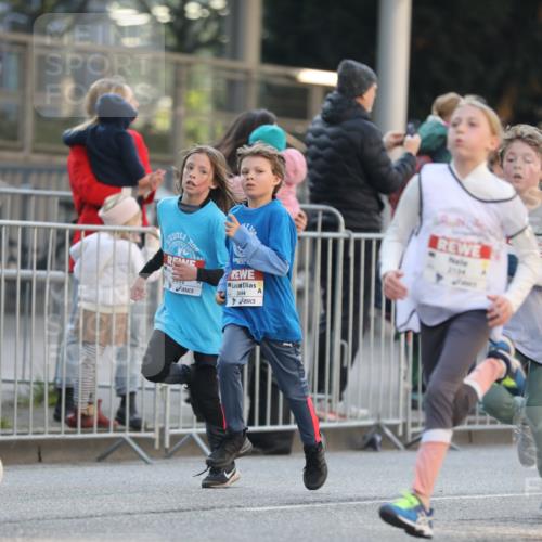 27.04.2024 - Das Zehntel Fuchs,  Jonas http://msf.ph/oto/6101379 27.04.2024 08:50:28 Ziel 1471, 1490, 1497, 1552, 1584, 1866, 2018, 2114, 2134, 2345, 2360, 2580, 2644, 2652, 2679, 2825, 3112, 3145, 3168, 3455, 3460, 3473, 3838 meine-sportfotos.de