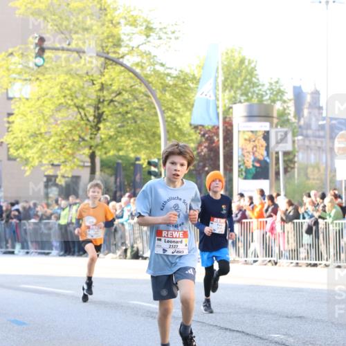 27.04.2024 - Das Zehntel Strokosch-Dieckow http://msf.ph/oto/6101387 27.04.2024 08:48:03 Laufen 1645, 1712, 2327, 2329, 3154, 3683 meine-sportfotos.de