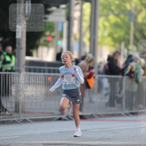27.04.2024 - Das Zehntel Fuchs,  Jonas http://msf.ph/oto/6101399 27.04.2024 08:50:31 Ziel 1098, 1471, 1490, 1866, 2018, 2114, 2134, 2345, 2360, 2580, 2644, 2652, 2825, 3112, 3145, 3168, 3455, 3460, 3473, 3838 meine-sportfotos.de