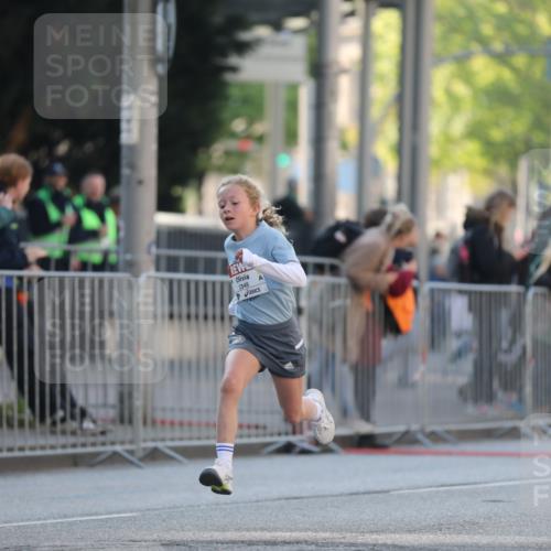 27.04.2024 - Das Zehntel Fuchs,  Jonas http://msf.ph/oto/6101400 27.04.2024 08:50:31 Ziel 1098, 1471, 1490, 1866, 2018, 2114, 2134, 2345, 2360, 2580, 2644, 2652, 2825, 3112, 3145, 3168, 3455, 3460, 3473, 3838 meine-sportfotos.de