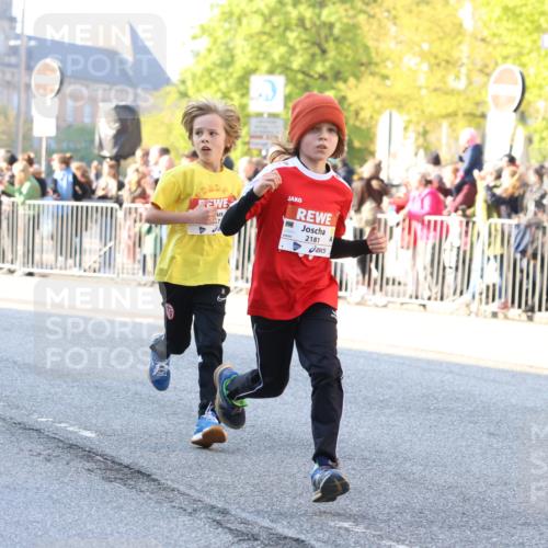 27.04.2024 - Das Zehntel Strokosch-Dieckow http://msf.ph/oto/6101446 27.04.2024 08:47:56 Laufen 2181, 2327, 3154, 3437, 3683 meine-sportfotos.de