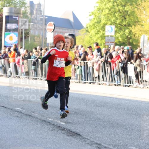 27.04.2024 - Das Zehntel Strokosch-Dieckow http://msf.ph/oto/6101488 27.04.2024 08:47:55 Laufen 2181, 2327, 3154, 3437, 3683 meine-sportfotos.de