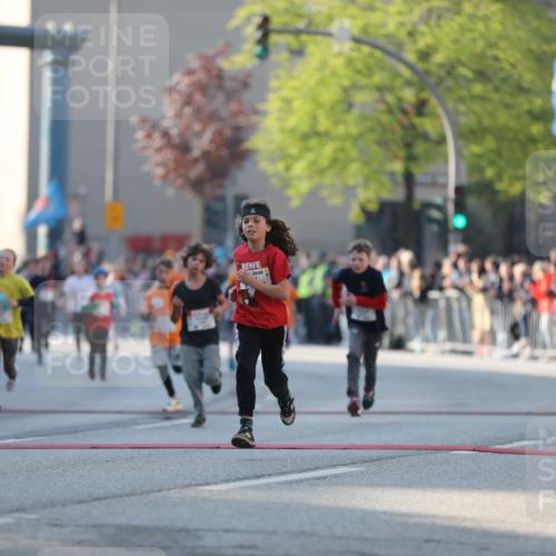 27.04.2024 - Das Zehntel Fuchs,  Jonas http://msf.ph/oto/6101493 27.04.2024 08:50:44 Ziel 1098, 1488, 1490, 1848, 1913, 1934, 2018, 2160, 2164, 2307, 2369, 2580, 2825, 2831, 2949, 3027, 3164, 3432, 3451, 3607, 3614, 3620, 3632, 3838, 3858 meine-sportfotos.de