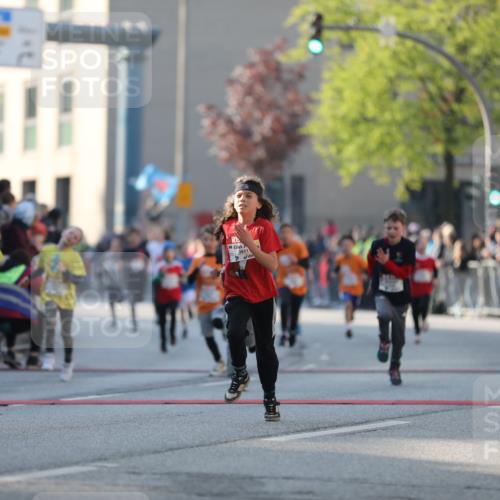 27.04.2024 - Das Zehntel Fuchs,  Jonas http://msf.ph/oto/6101495 27.04.2024 08:50:44 Ziel 1098, 1488, 1490, 1848, 1913, 1934, 2018, 2160, 2164, 2307, 2369, 2580, 2825, 2831, 2949, 3027, 3164, 3432, 3451, 3607, 3614, 3620, 3632, 3838, 3858 meine-sportfotos.de