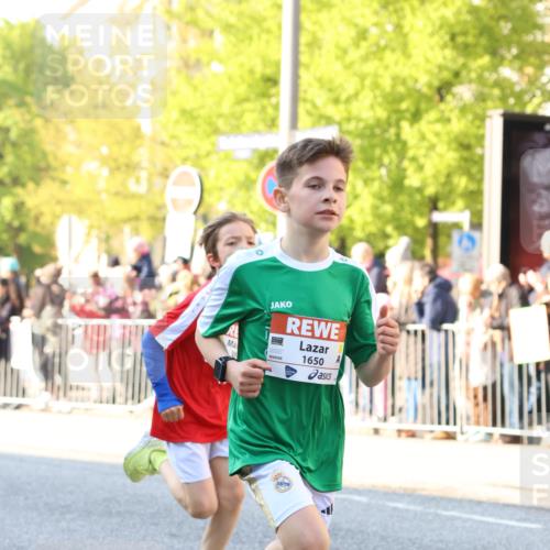 27.04.2024 - Das Zehntel Strokosch-Dieckow http://msf.ph/oto/6101499 27.04.2024 08:47:49 Laufen 1650, 2181, 3437, 3481, 3876 meine-sportfotos.de
