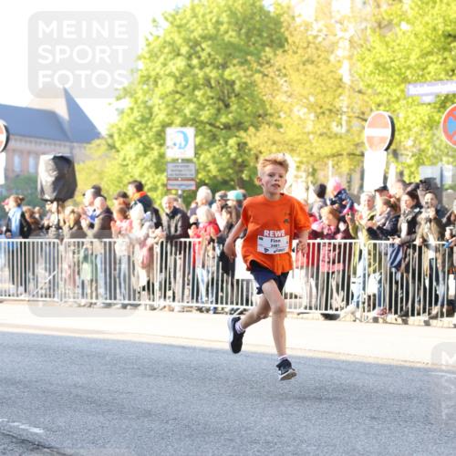 27.04.2024 - Das Zehntel Strokosch-Dieckow http://msf.ph/oto/6101558 27.04.2024 08:47:47 Laufen 1650, 2181, 3437, 3481, 3876 meine-sportfotos.de