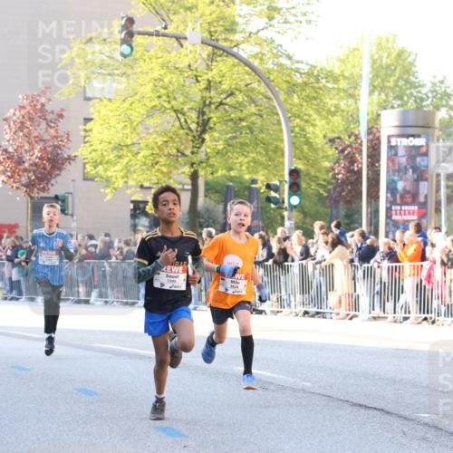27.04.2024 - Das Zehntel Strokosch-Dieckow http://msf.ph/oto/6101610 27.04.2024 08:47:35 Laufen 1595, 2820, 3626 meine-sportfotos.de