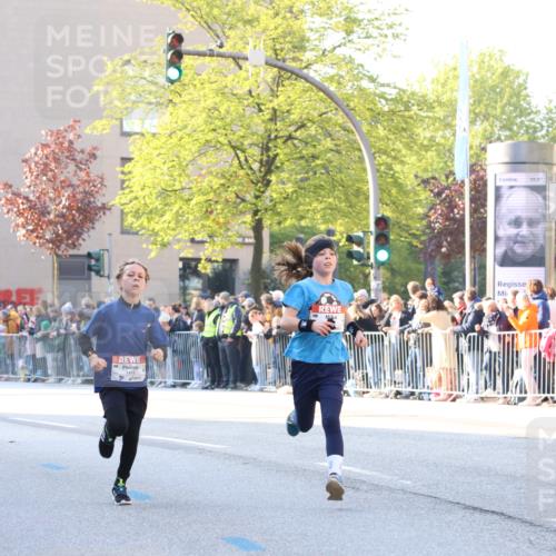 27.04.2024 - Das Zehntel Strokosch-Dieckow http://msf.ph/oto/6101727 27.04.2024 08:47:18 Laufen 1472, 1484, 3828 meine-sportfotos.de