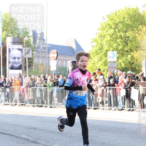 27.04.2024 - Das Zehntel Strokosch-Dieckow http://msf.ph/oto/6101779 27.04.2024 08:47:15 Laufen 1472, 1484, 3828 meine-sportfotos.de
