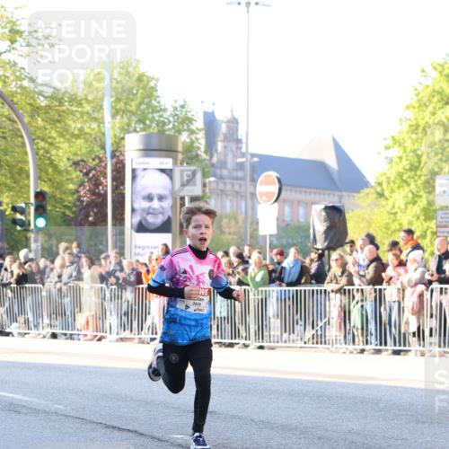 27.04.2024 - Das Zehntel Strokosch-Dieckow http://msf.ph/oto/6101793 27.04.2024 08:47:15 Laufen 1472, 1484, 3828 meine-sportfotos.de