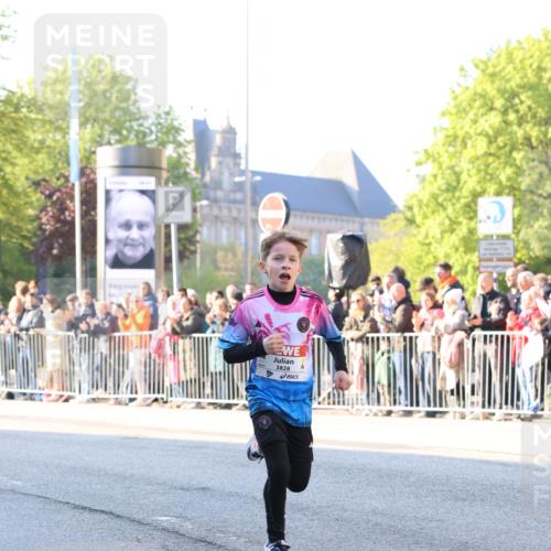 27.04.2024 - Das Zehntel Strokosch-Dieckow http://msf.ph/oto/6101817 27.04.2024 08:47:15 Laufen 1472, 1484, 3828 meine-sportfotos.de