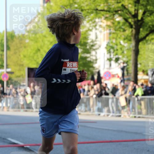 27.04.2024 - Das Zehntel H.Heesch http://msf.ph/oto/6104408 27.04.2024 08:46:45 Ziel 2443, 3660 meine-sportfotos.de