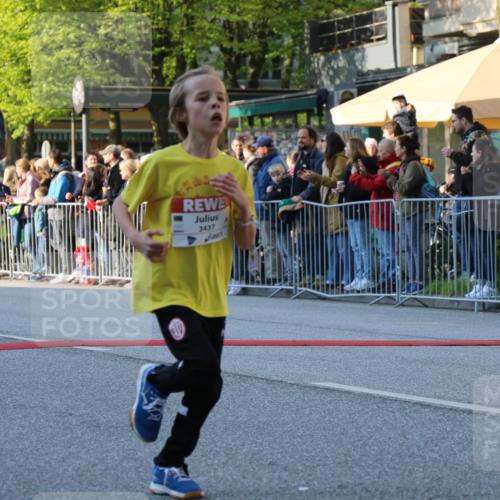 27.04.2024 - Das Zehntel H.Heesch http://msf.ph/oto/6104484 27.04.2024 08:48:04 Ziel 1712, 2181, 2327, 3154, 3437, 3683 meine-sportfotos.de