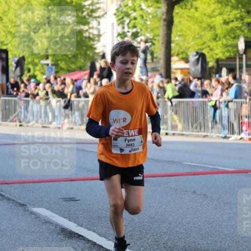 27.04.2024 - Das Zehntel H.Heesch http://msf.ph/oto/6104497 27.04.2024 08:48:12 Ziel 1645, 1712, 2327, 2329, 3154, 3683 meine-sportfotos.de