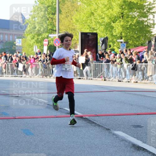 27.04.2024 - Das Zehntel H.Heesch http://msf.ph/oto/6104499 27.04.2024 08:48:13 Ziel 1645, 1712, 2327, 2329, 2930, 3154, 3683 meine-sportfotos.de