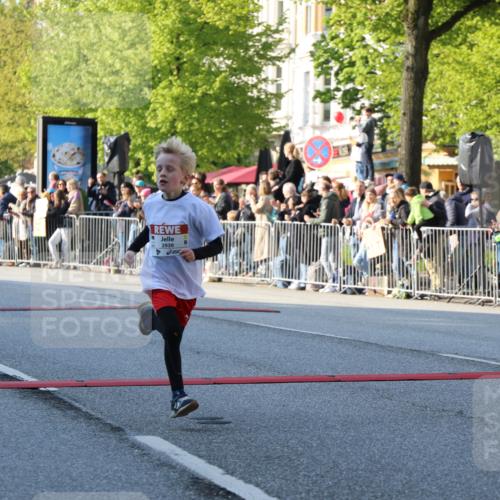 27.04.2024 - Das Zehntel H.Heesch http://msf.ph/oto/6104524 27.04.2024 08:48:23 Ziel 1192, 1645, 2329, 2608, 2824, 2930, 3176, 3900 meine-sportfotos.de