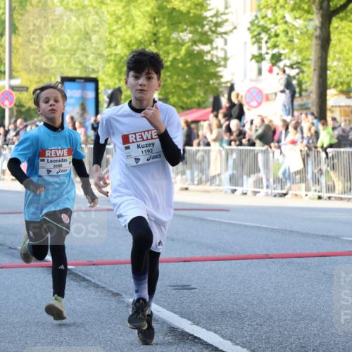 27.04.2024 - Das Zehntel H.Heesch http://msf.ph/oto/6104532 27.04.2024 08:48:26 Ziel 1192, 1645, 2329, 2608, 2824, 2930, 3176, 3900 meine-sportfotos.de