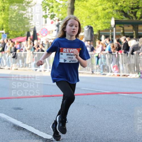 27.04.2024 - Das Zehntel H.Heesch http://msf.ph/oto/6104560 27.04.2024 08:48:40 Ziel 1452, 2222, 2317, 2352, 2663, 2824, 2848, 3177, 3382, 3900 meine-sportfotos.de
