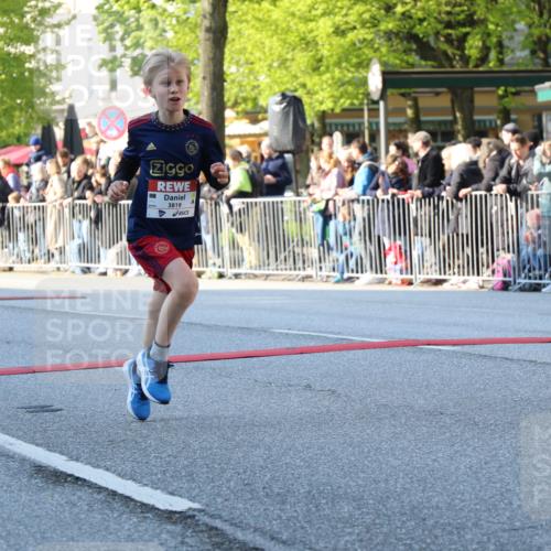 27.04.2024 - Das Zehntel H.Heesch http://msf.ph/oto/6104645 27.04.2024 08:49:33 Ziel 1326, 1935, 3238, 3241, 3453, 3619, 3764, 3784, 3819 meine-sportfotos.de