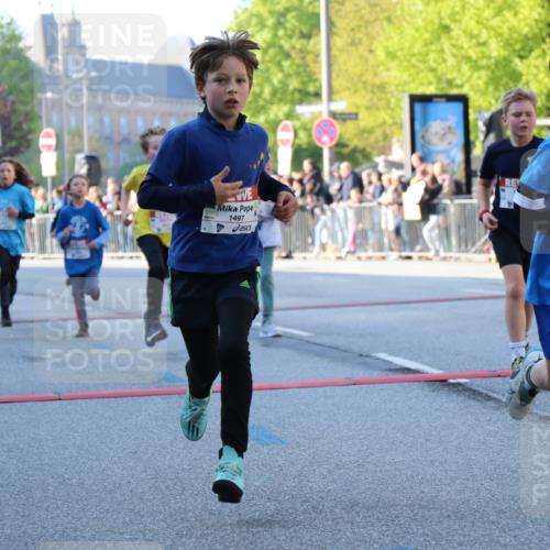 27.04.2024 - Das Zehntel H.Heesch http://msf.ph/oto/6104749 27.04.2024 08:50:23 Ziel 1230, 1471, 1497, 1552, 1553, 1584, 1596, 1661, 1866, 1929, 2114, 2134, 2345, 2360, 2644, 2652, 2679, 3030, 3112, 3145, 3168, 3455, 3460, 3473, 3705, 3706 meine-sportfotos.de