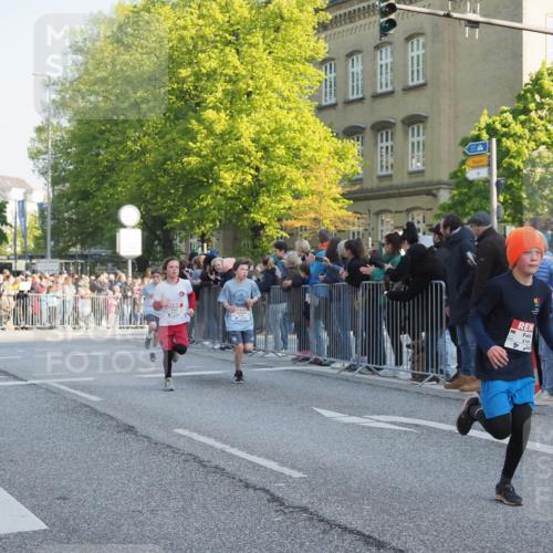 27.04.2024 - Das Zehntel MichiJ http://msf.ph/oto/6105552 27.04.2024 08:45:58 Laufen 3154 meine-sportfotos.de
