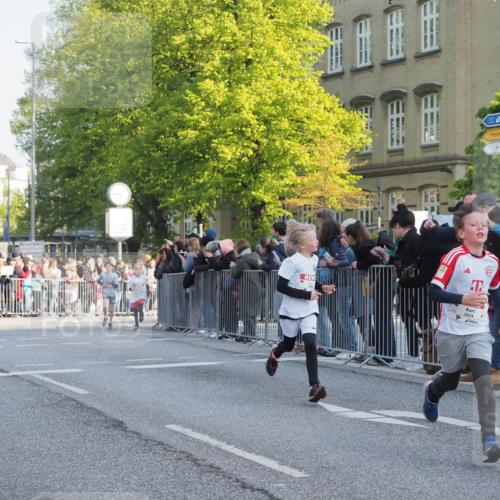 27.04.2024 - Das Zehntel MichiJ http://msf.ph/oto/6105645 27.04.2024 08:46:18 Laufen 2824 meine-sportfotos.de