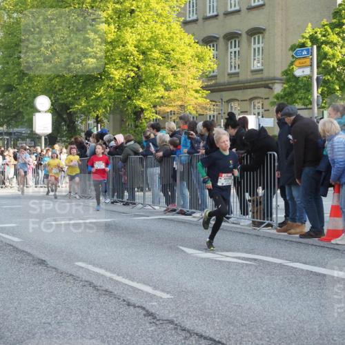 27.04.2024 - Das Zehntel MichiJ http://msf.ph/oto/6105778 27.04.2024 08:46:33 Laufen 532, 00115 meine-sportfotos.de