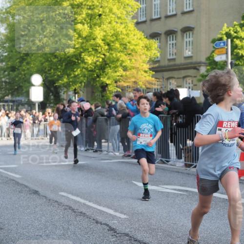 27.04.2024 - Das Zehntel MichiJ http://msf.ph/oto/6105846 27.04.2024 08:46:39 Laufen 2663 meine-sportfotos.de