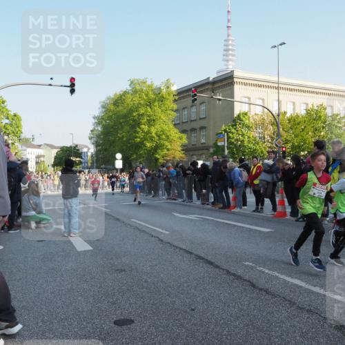 27.04.2024 - Das Zehntel MichiJ http://msf.ph/oto/6106089 27.04.2024 08:47:17 Laufen 10 meine-sportfotos.de
