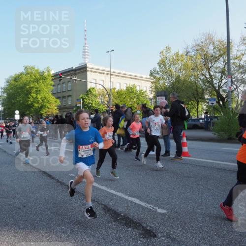 27.04.2024 - Das Zehntel MichiJ http://msf.ph/oto/6106663 27.04.2024 08:48:53 Laufen 3027 meine-sportfotos.de