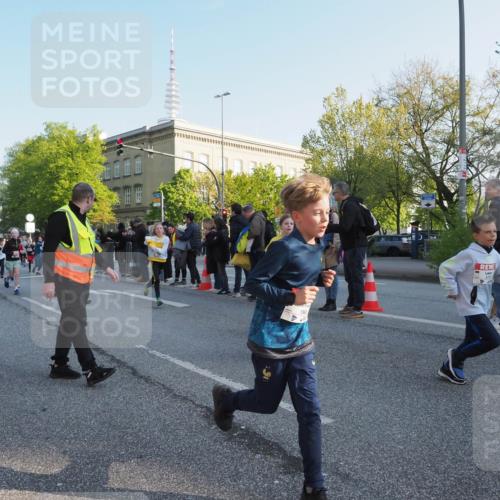 27.04.2024 - Das Zehntel MichiJ http://msf.ph/oto/6106854 27.04.2024 08:49:19 Laufen 1563, 317 meine-sportfotos.de
