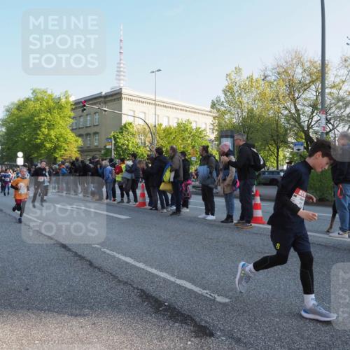 27.04.2024 - Das Zehntel MichiJ http://msf.ph/oto/6107349 27.04.2024 08:50:19 Laufen 8 meine-sportfotos.de