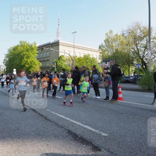 27.04.2024 - Das Zehntel MichiJ http://msf.ph/oto/6107410 27.04.2024 08:50:27 Laufen 111 meine-sportfotos.de