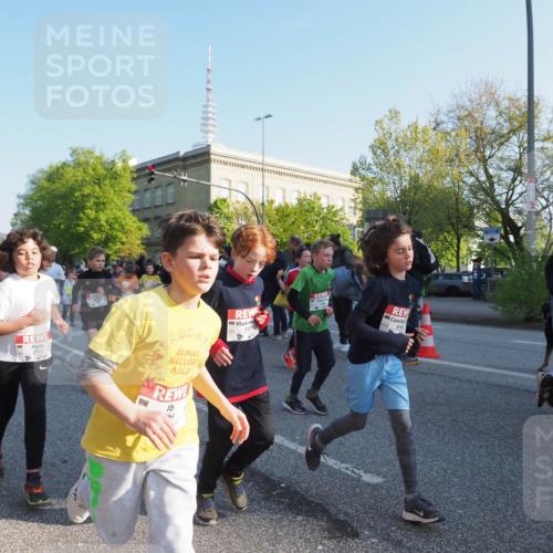 27.04.2024 - Das Zehntel MichiJ http://msf.ph/oto/6107436 27.04.2024 08:50:30 Laufen 2951, 54, 3113, 310 meine-sportfotos.de