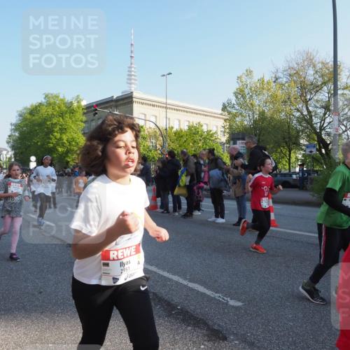 27.04.2024 - Das Zehntel MichiJ http://msf.ph/oto/6107445 27.04.2024 08:50:31 Laufen 15, 0, 2951, 134 meine-sportfotos.de