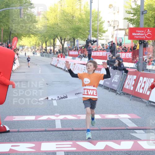 27.04.2024 - Das Zehntel Lena Gebhardt http://msf.ph/oto/6124321 27.04.2024 08:47:20 Ziel 3660 meine-sportfotos.de